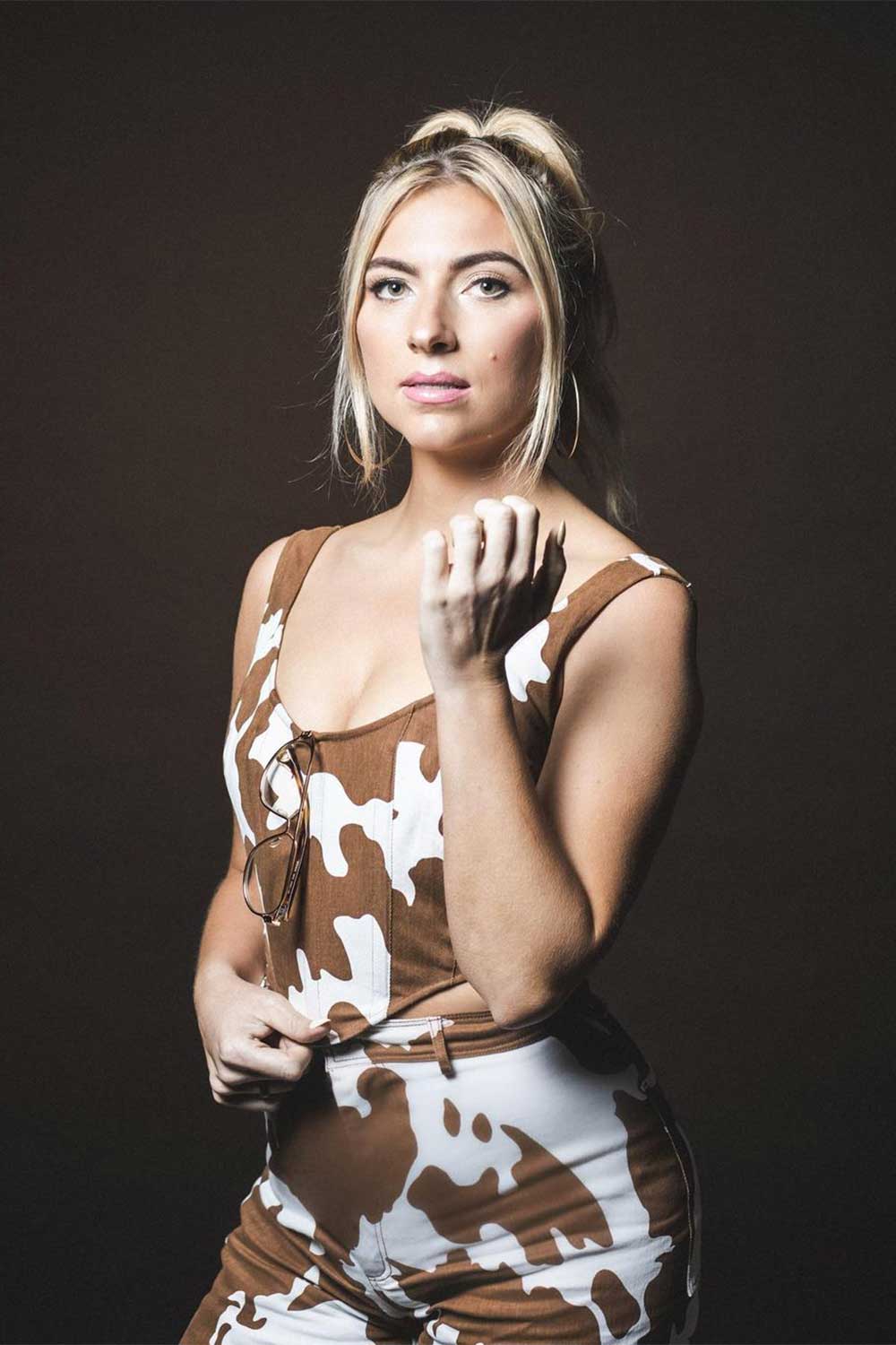 Leder of the Pack – Eugene Weekly, image size:1000x1500