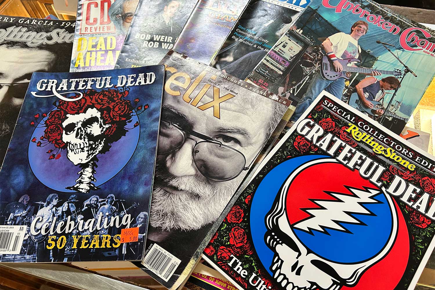 Grateful Dead ヴィンテージ マガジン + 7インチ レコード The Grateful Dead Collection that will Keep on Truckin' - Eugene